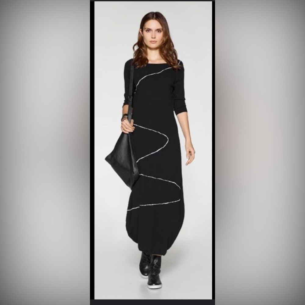 Sarah Pacini Black and White Maxi Dress